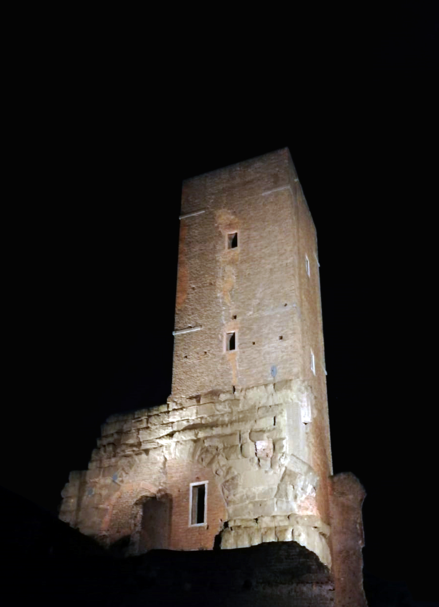 Torre-Fiscale-notte-ok.jpg